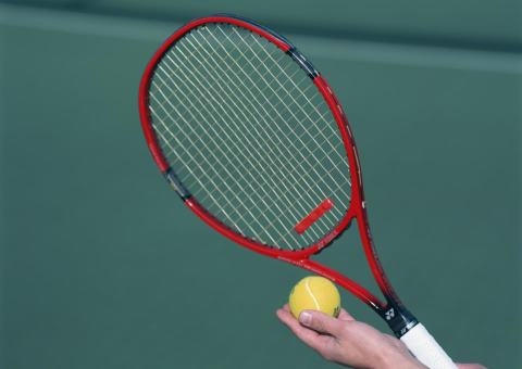 پاڵەوانیەتی تێنسی سەرزەوی ئاسیا بەرێوە ناچێت